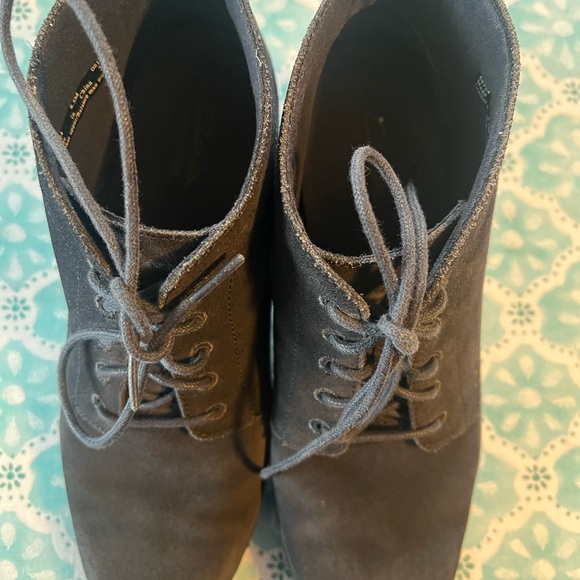 2 Pr Clarks Leyden Bell Lace Up Suede Boots Sz 8.5 Navy & Black - Picture 5 of 6